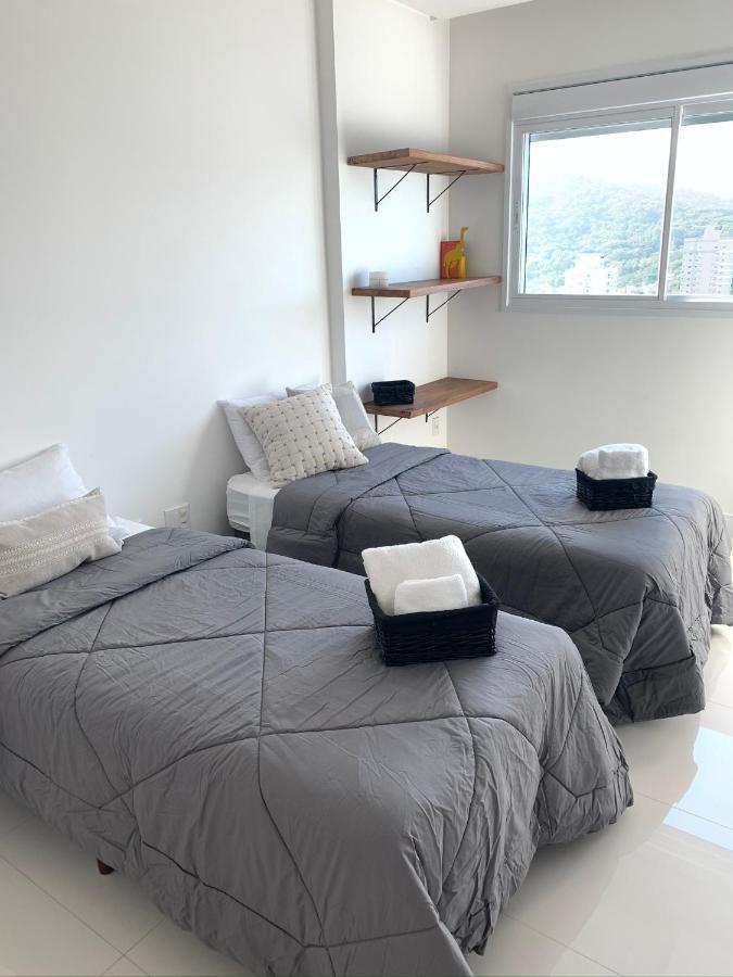 Cobertura Com Belissima Vista Para O Mar E Jacuzzi Itapema Kültér fotó